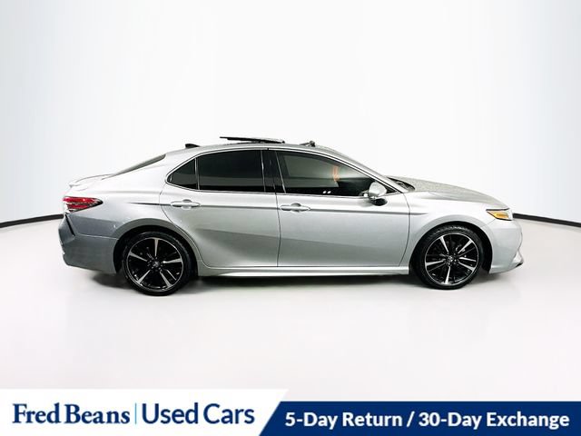Used 2019 Toyota Camry XSE FWD image 11