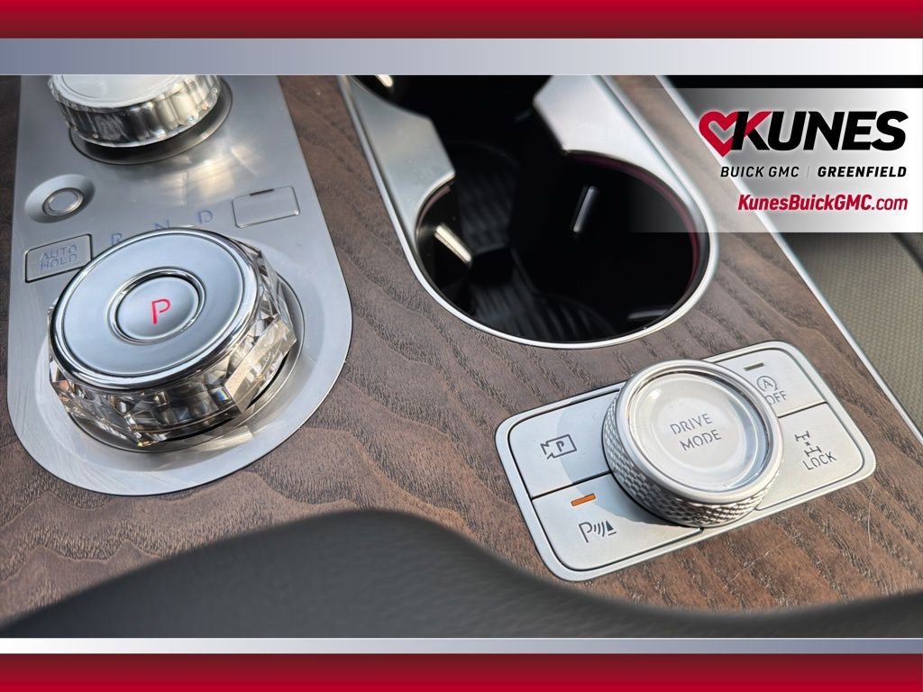 Used 2025 Genesis GV80 2.5T Prestige image 39
