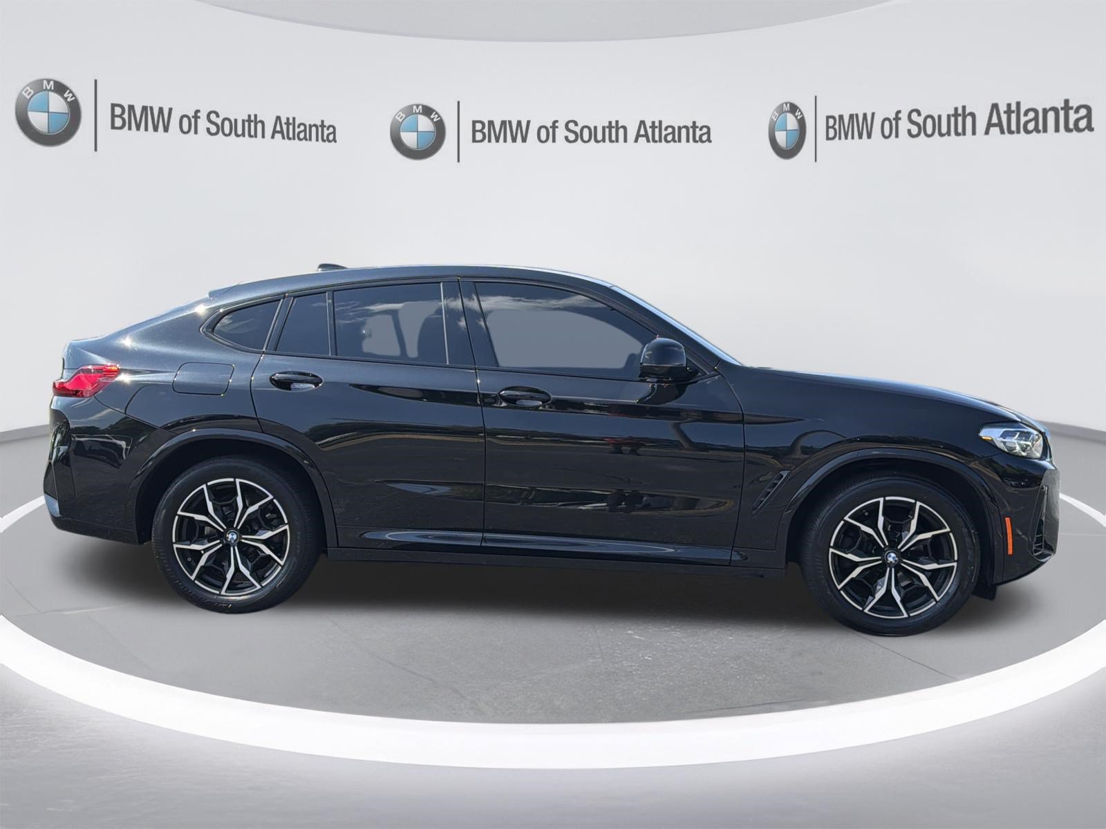 Used 2023 BMW X4 xDrive30i w/ M Sport Package AWD/4WD image 29