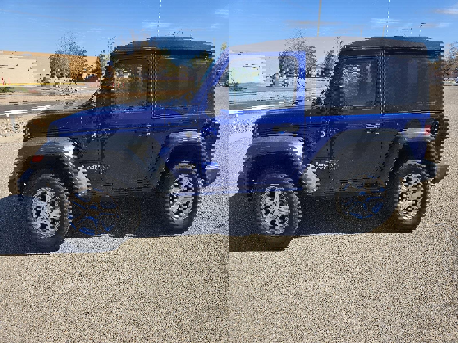 Used 2019 Jeep Wrangler Sport image 2