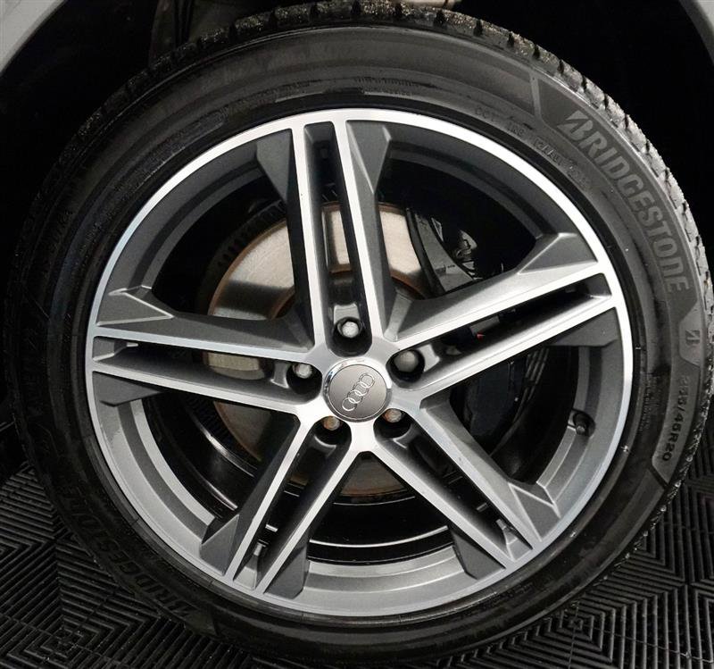 Used 2019 Audi SQ5 Premium Plus w/ Premium Plus Package AWD/4WD image 3