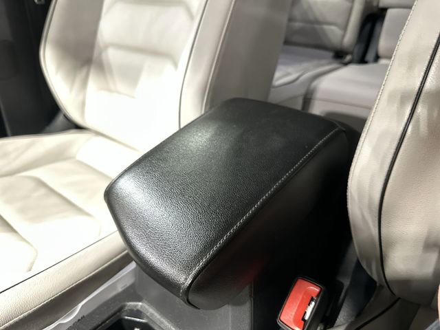 Used 2018 Volkswagen Tiguan SEL Premium w/ R-Line Package AWD/4WD image 27