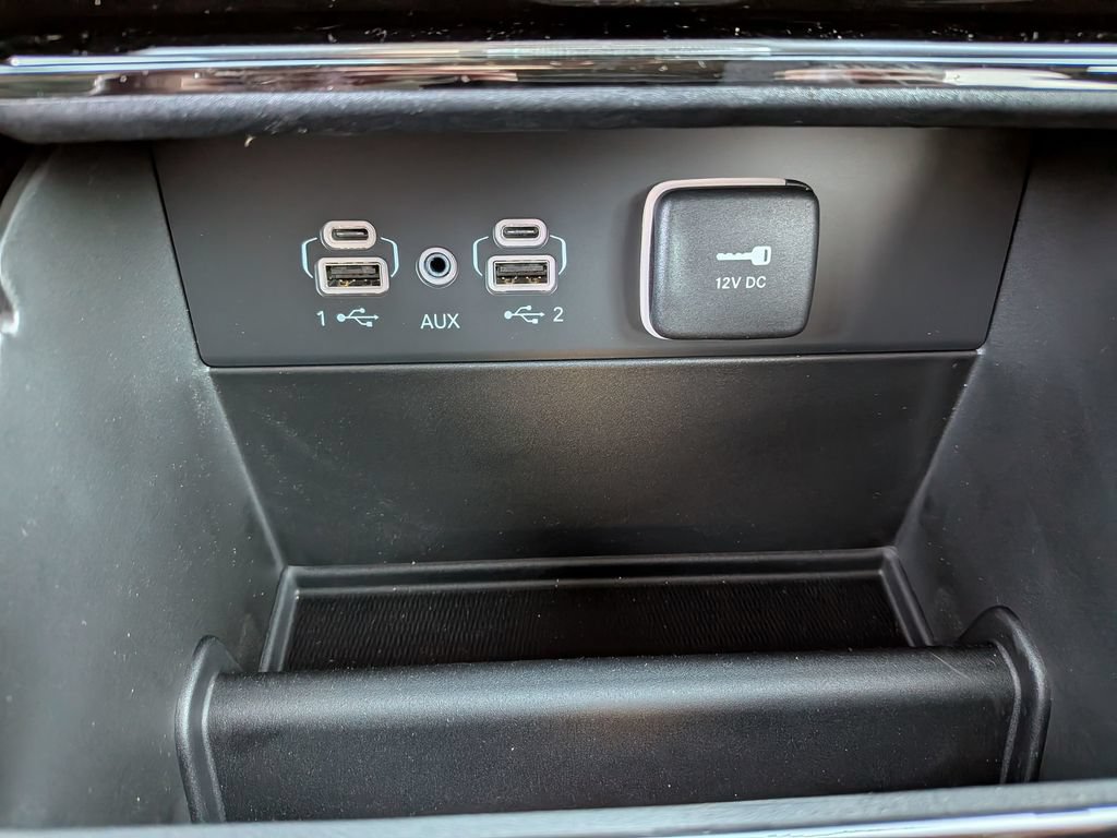 New 2026 Jeep Grand Cherokee Limited w/ Limited Altitude Package RWD image 34