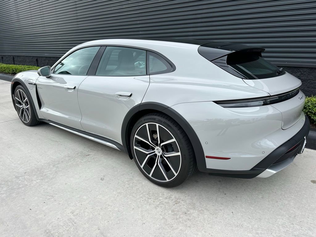 Certified 2025 Porsche Taycan 4 Cross Turismo image 3