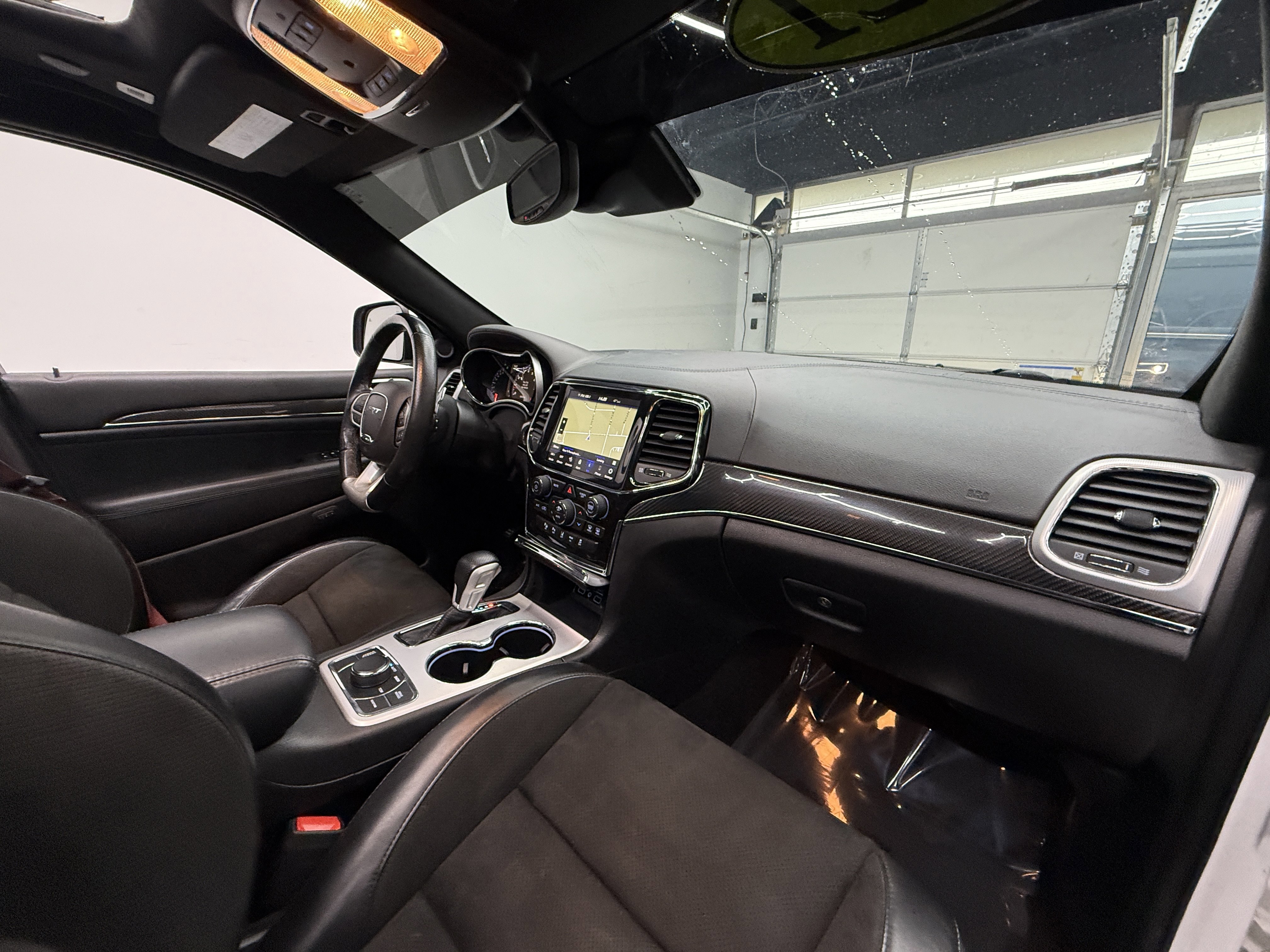 Used 2021 Jeep Grand Cherokee SRT image 21