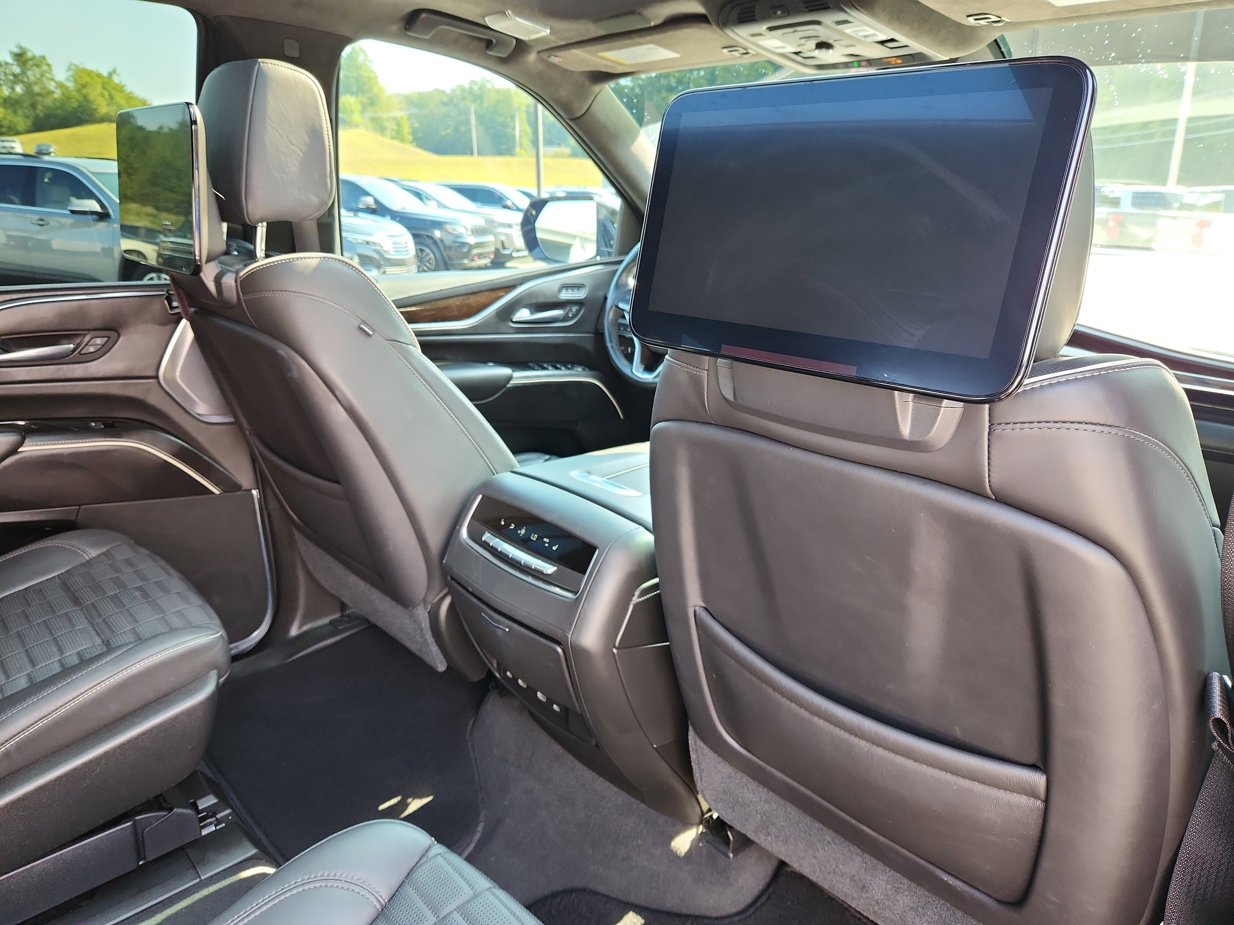 Used 2021 Cadillac Escalade Sport Platinum image 57