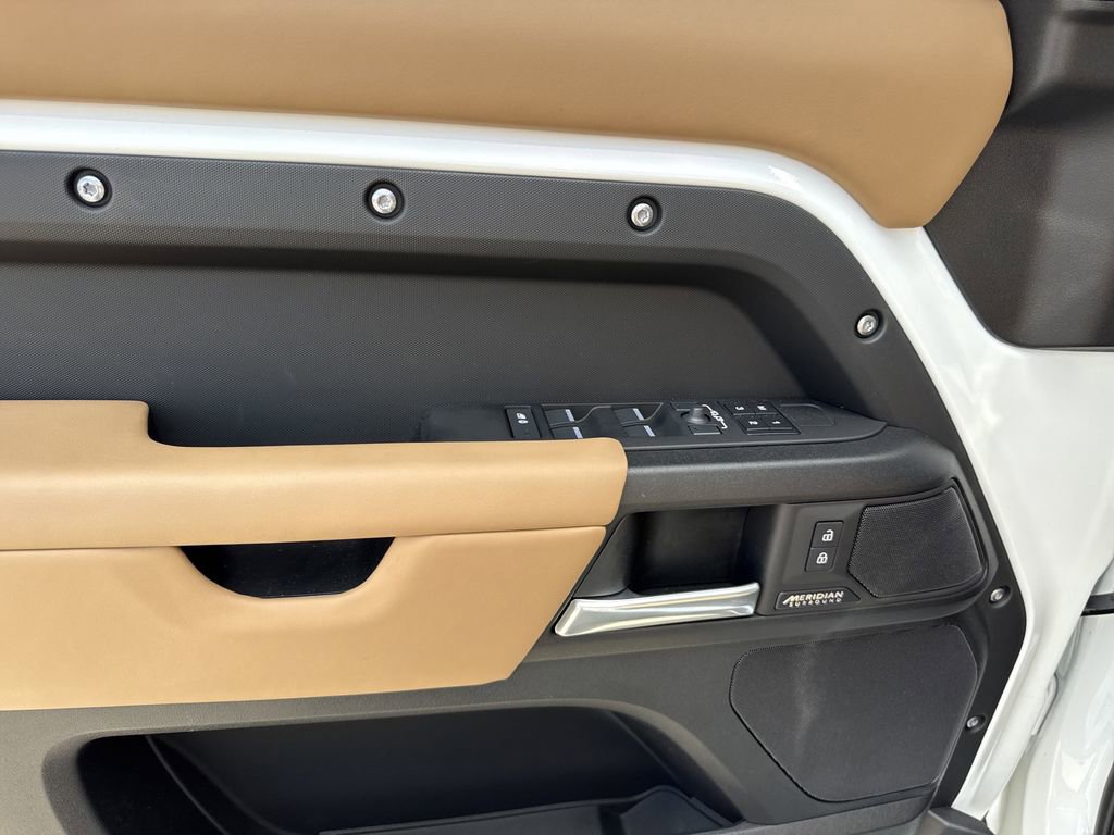 New 2025 Land Rover Defender 130 V8 image 24