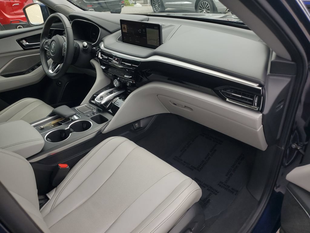 Certified 2023 Acura MDX FWD w/ Technology Package image 4