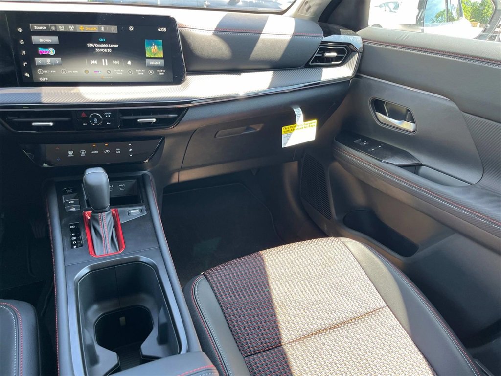 New 2025 Nissan Kicks SR image 14