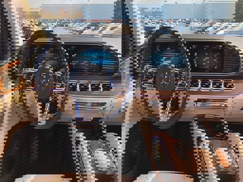 Used 2022 Mercedes-Benz GLE 350 4MATIC w/ Premium Package image 17