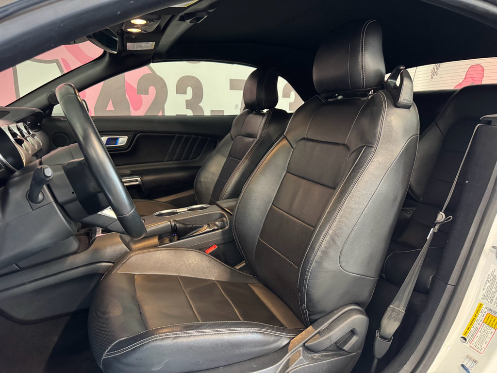 Used 2022 Ford Mustang Premium RWD image 17