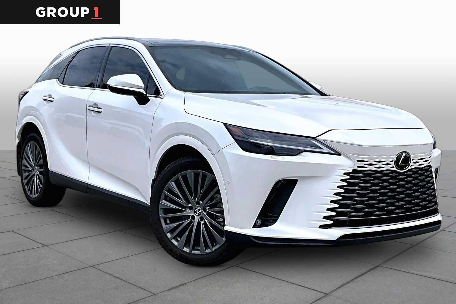 Used 2024 Lexus RX 350 FWD w/ Convenience Package image 3