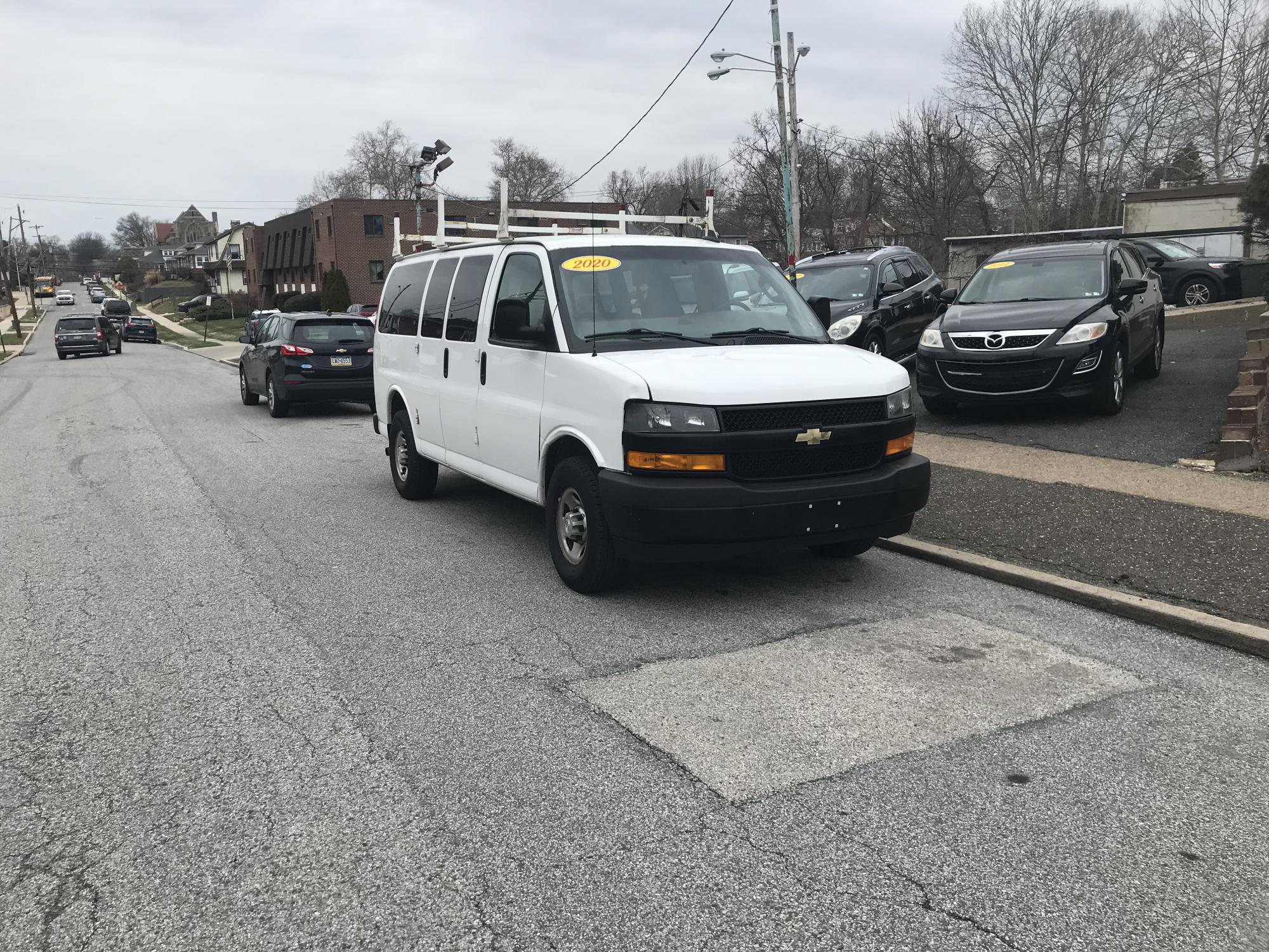 Used 2020 Chevrolet Express 3500 LS image 2