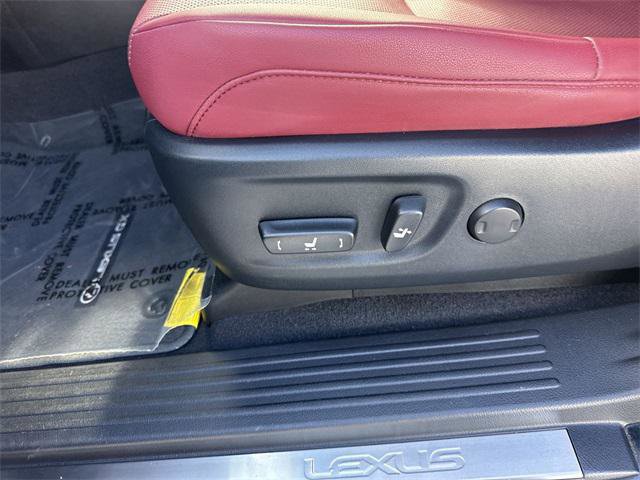 Certified 2022 Lexus GX 460 Premium w/ Premium Package image 12