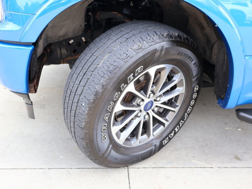 Used 2019 Ford F150 XLT w/ Equipment Group 302A Luxury AWD/4WD image 37