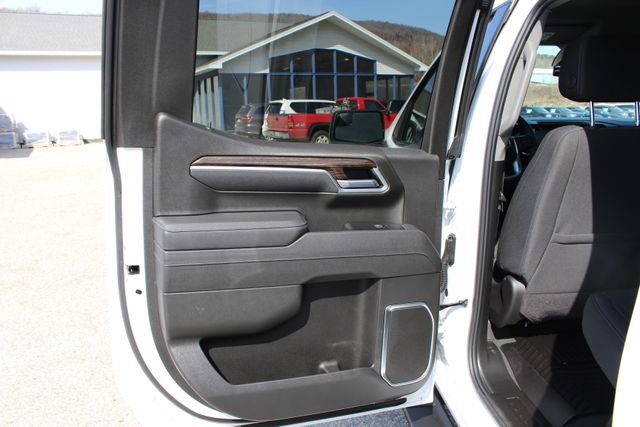 Used 2025 GMC Sierra 1500 Elevation w/ Preferred Package image 36