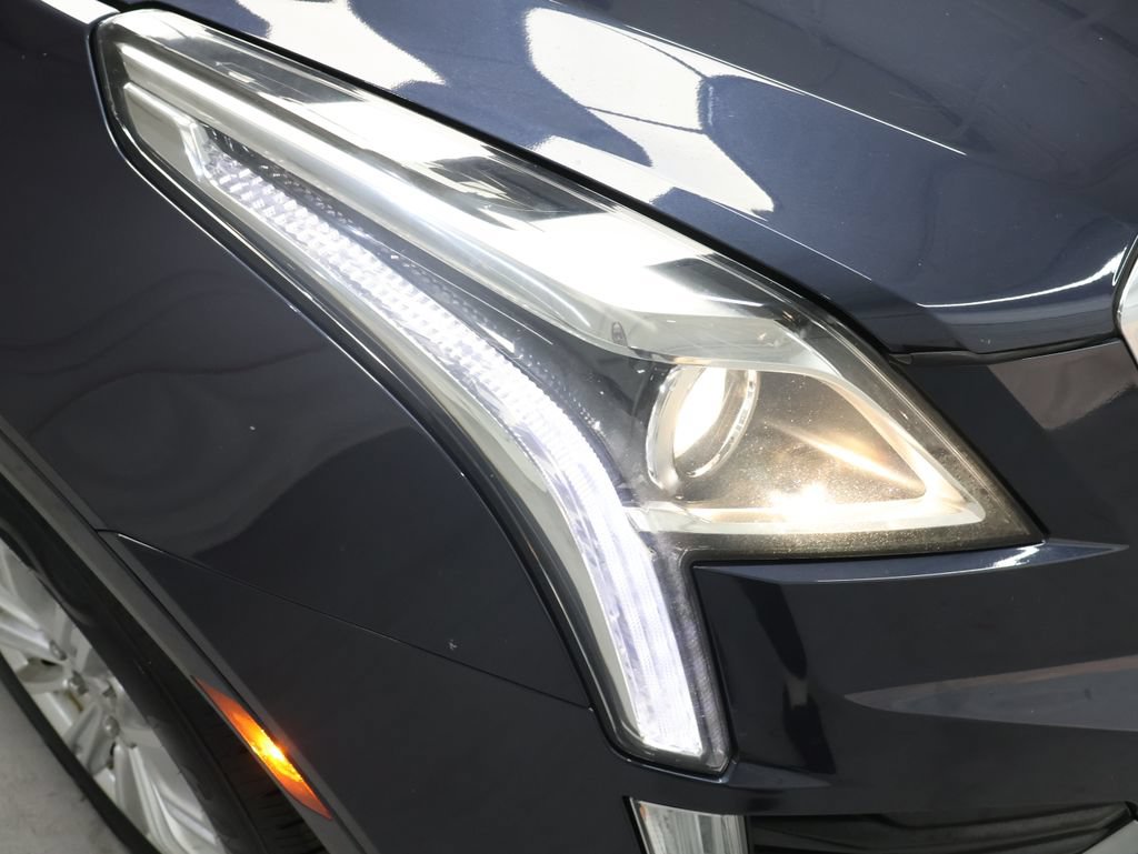 Used 2018 Cadillac XT5 FWD image 28