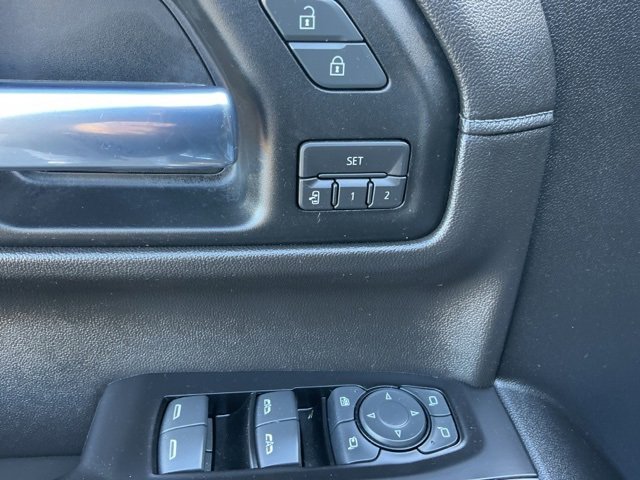 Used 2019 Chevrolet Silverado 1500 High Country w/ Technology Package image 25