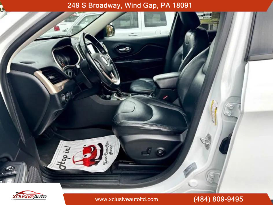 Used 2016 Jeep Cherokee 75th Anniversary image 15