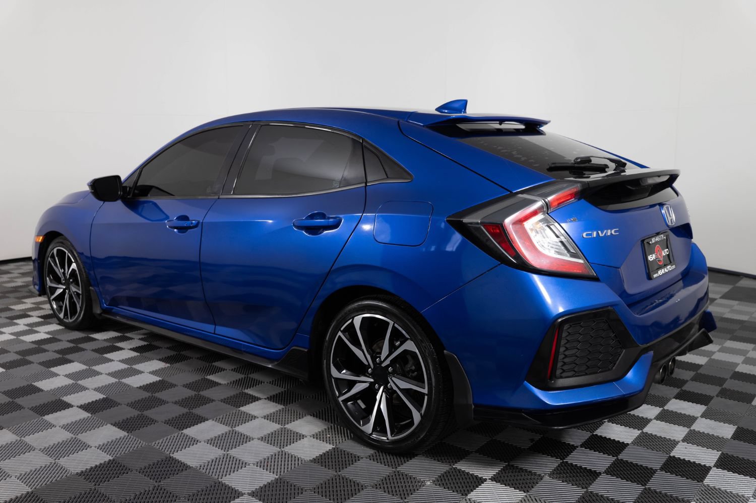 Used 2017 Honda Civic Sport Touring image 5