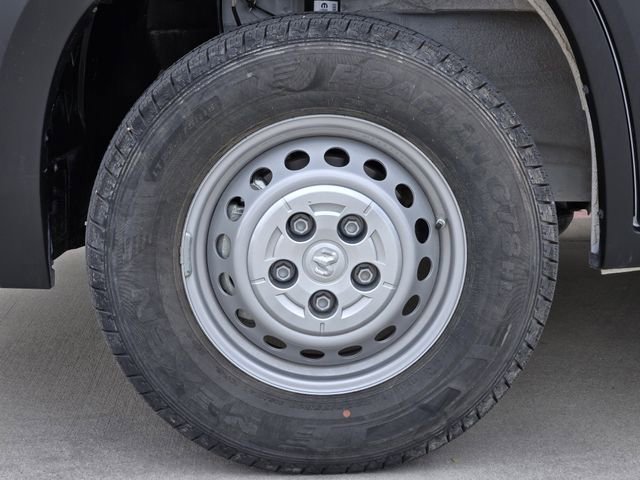 Used 2025 RAM ProMaster 2500 w/ Premium Convenience Group image 11