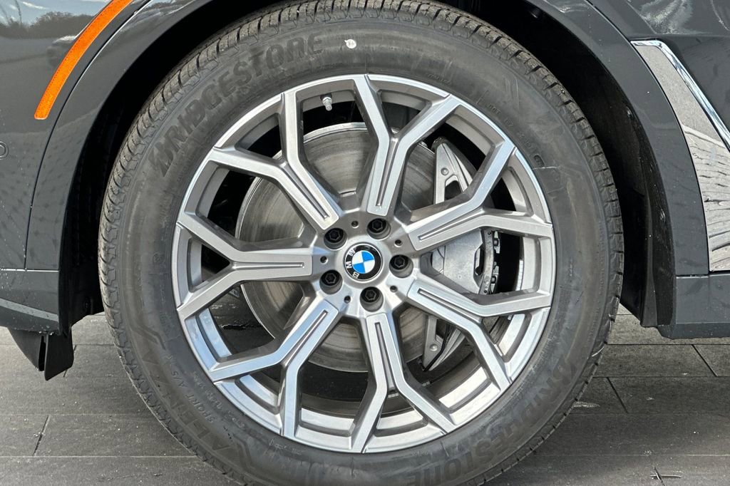 New 2026 BMW X7 xDrive40i w/ Premium Package image 33