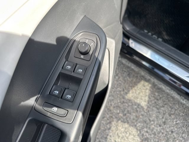 New 2026 Volkswagen Taos SE AWD/4WD image 13