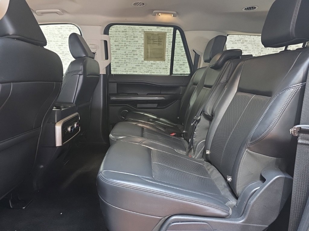 Used 2023 Ford Expedition Max XLT image 14