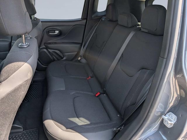 Used 2023 Jeep Renegade Altitude image 15