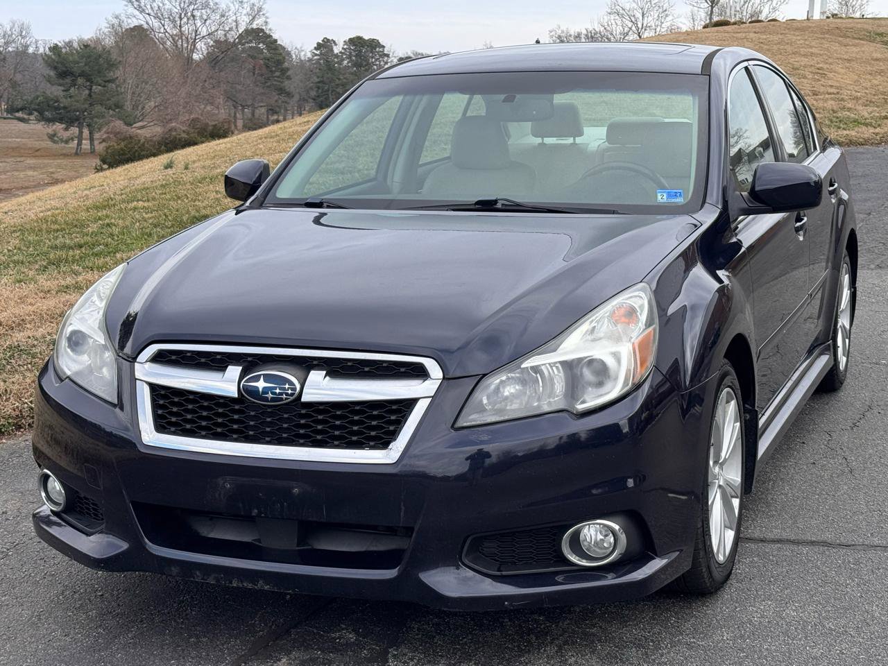 Used 2014 Subaru Legacy 2.5i Limited w/ Moonroof Package AWD/4WD image 4
