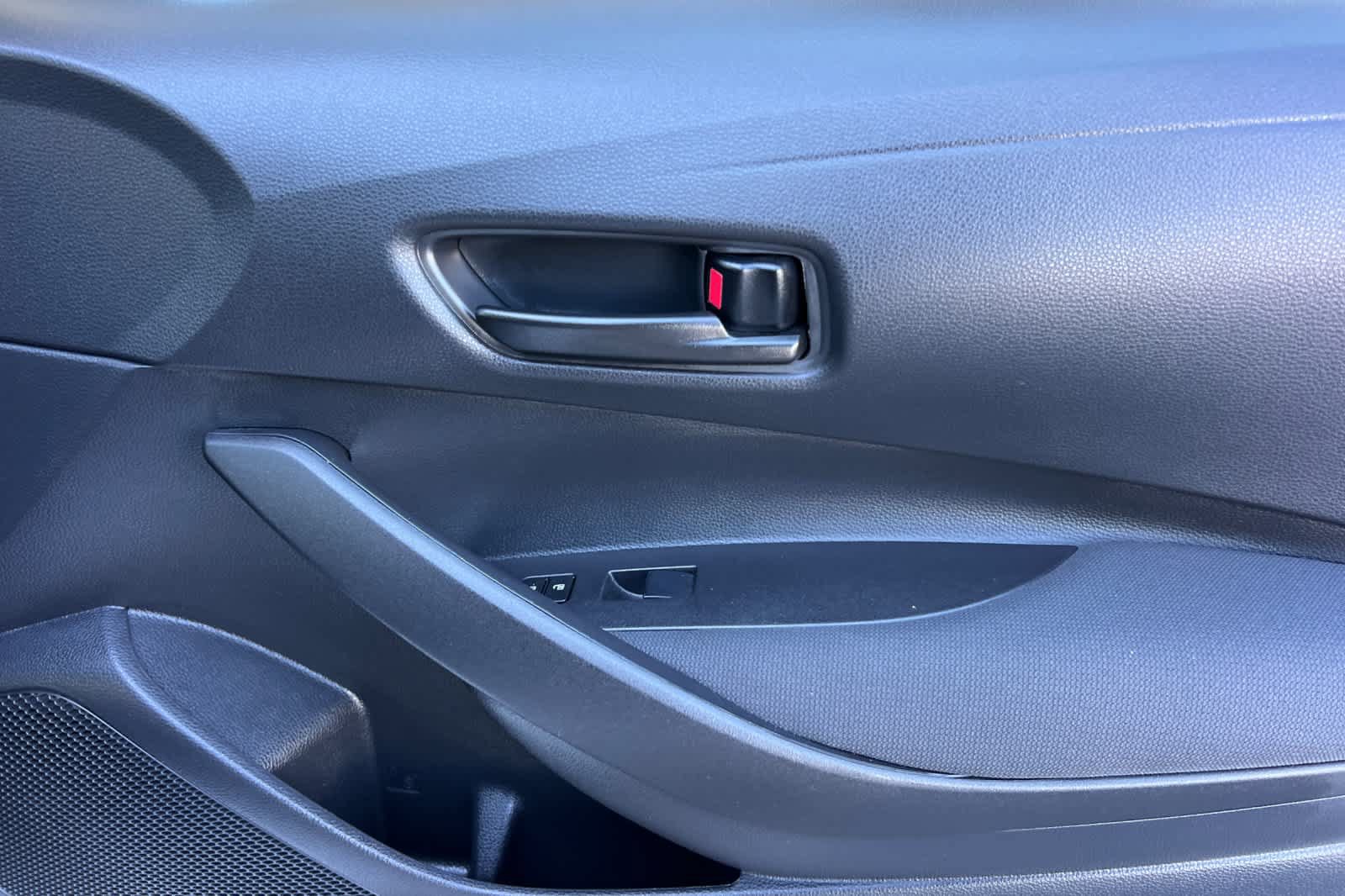 Certified 2025 Toyota Corolla LE FWD image 17