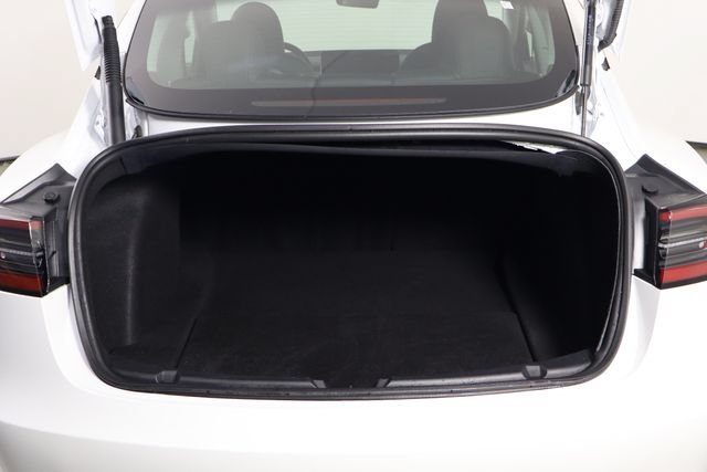 Used 2023 Tesla Model 3 Standard Range RWD image 15