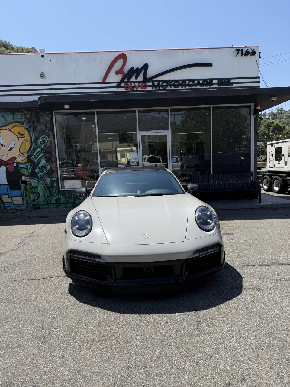 Used 2022 Porsche 911 Turbo S image 3