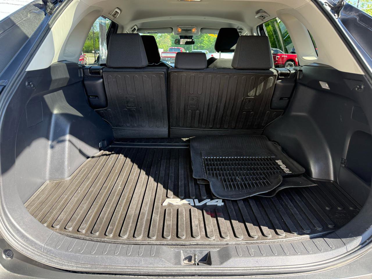 Used 2020 Toyota RAV4 LE w/ All Weather Liner Package FWD image 13
