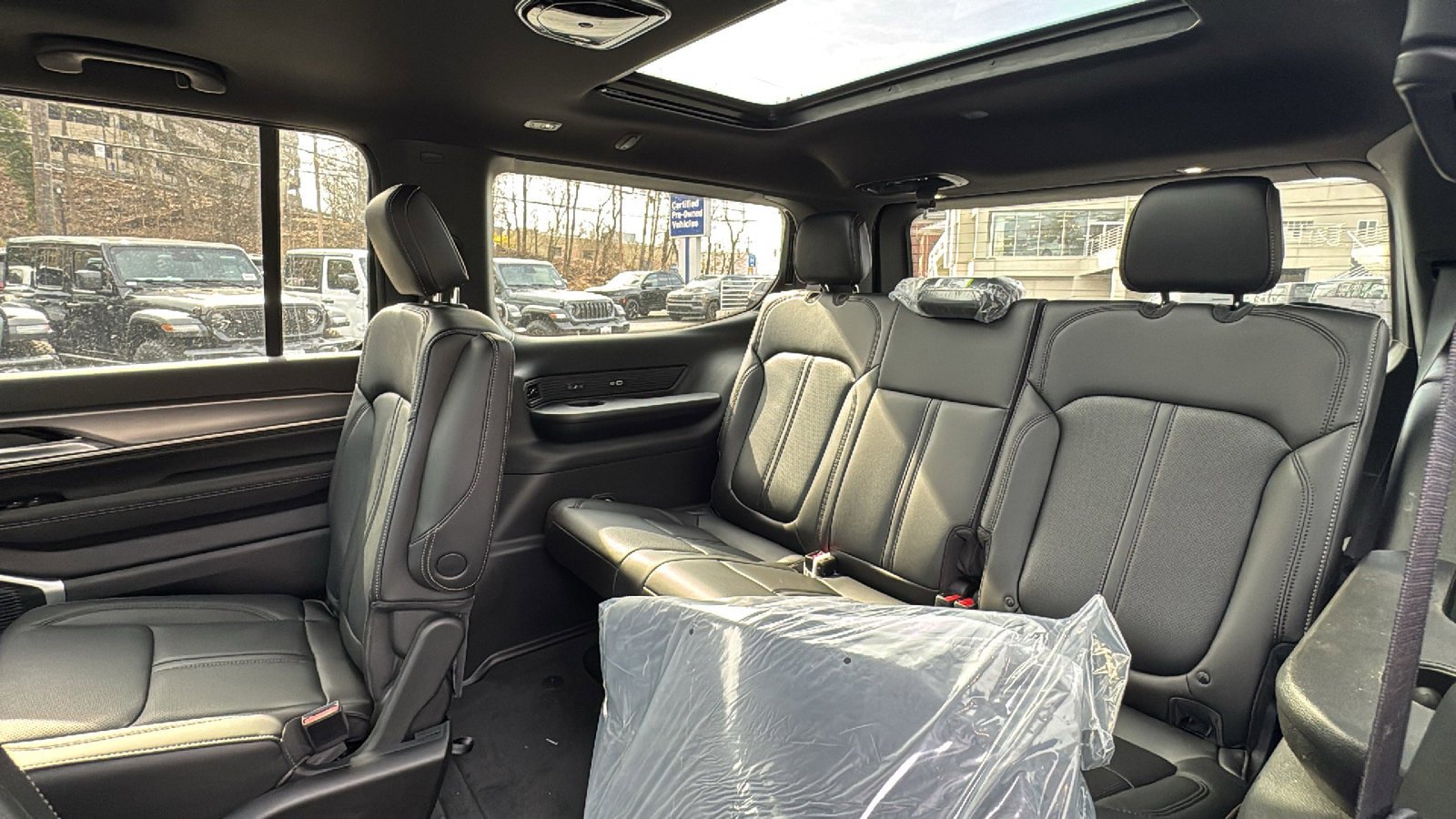 New 2026 Jeep Grand Wagoneer 4WD image 29