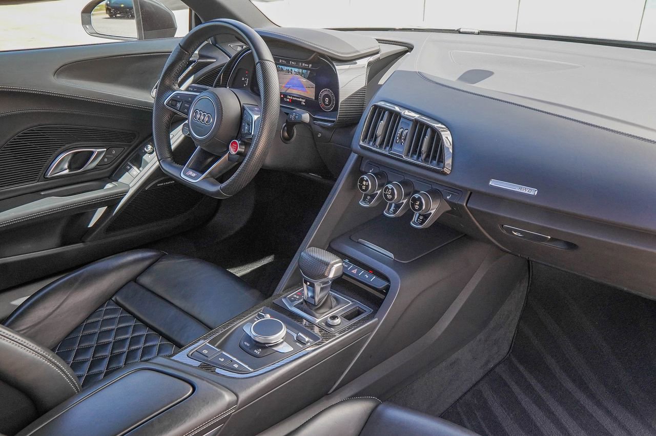 Used 2021 Audi R8 V10 w/ Premium Package image 42