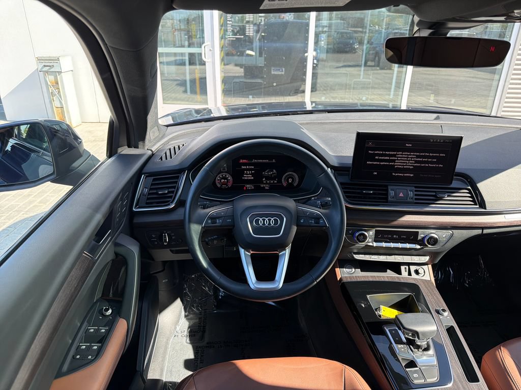 Used 2023 Audi Q5 2.0T Premium Plus w/ Premium Plus Package AWD/4WD image 14