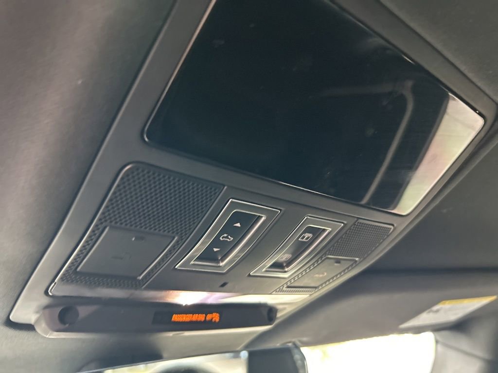 Used 2024 Land Rover Defender 110 S image 49