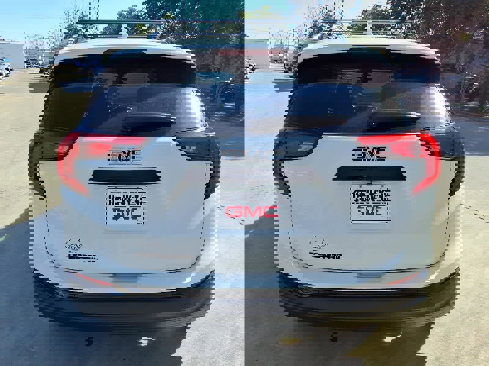 Certified 2020 GMC Terrain SLE w/ Driver Convenience Package image 27