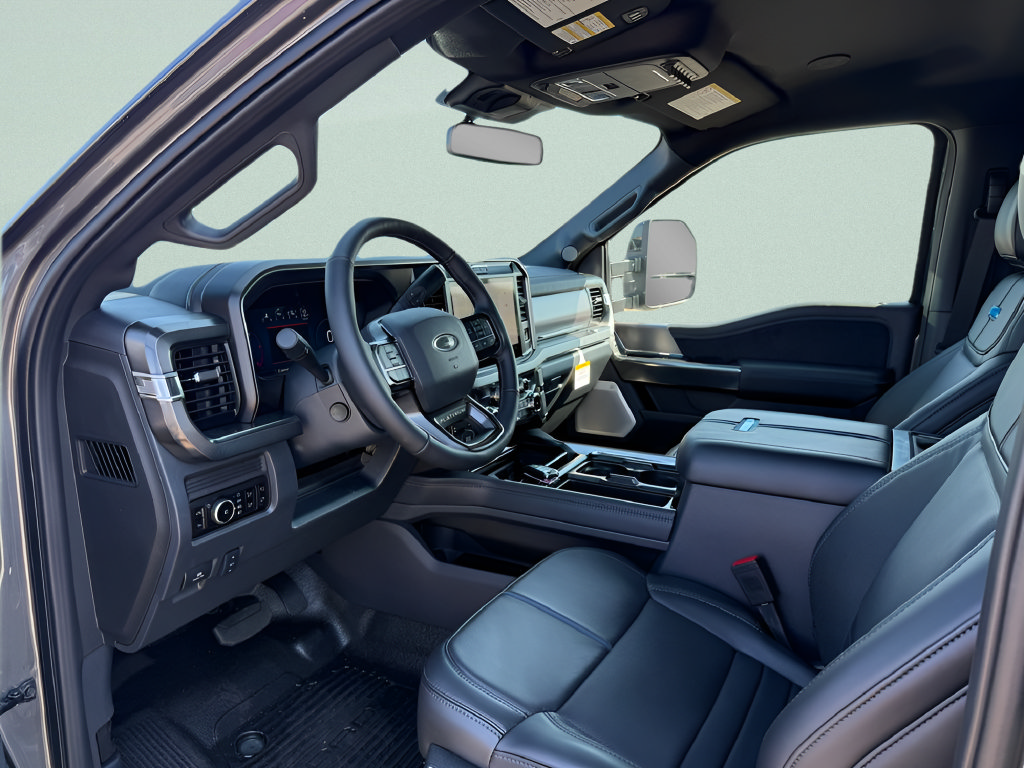New 2026 Ford F350 Platinum w/ FX4 Off-Road Package AWD/4WD image 3
