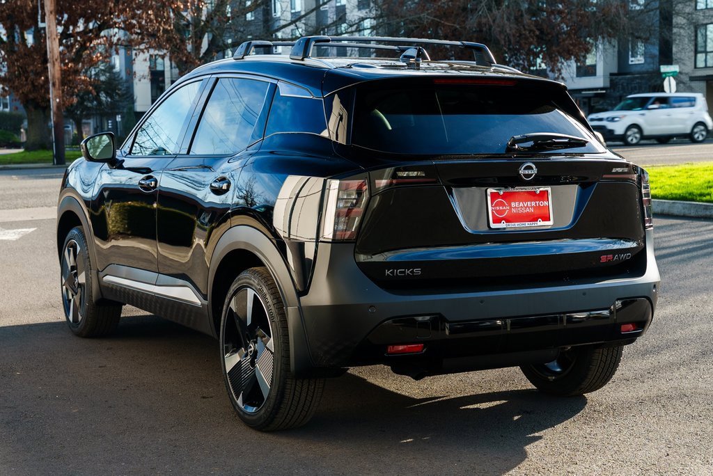 New 2026 Nissan Kicks SR image 4