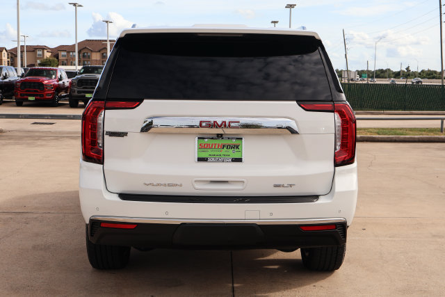 Used 2021 GMC Yukon XL SLT w/ Rear Media and Nav Package AWD/4WD image 5