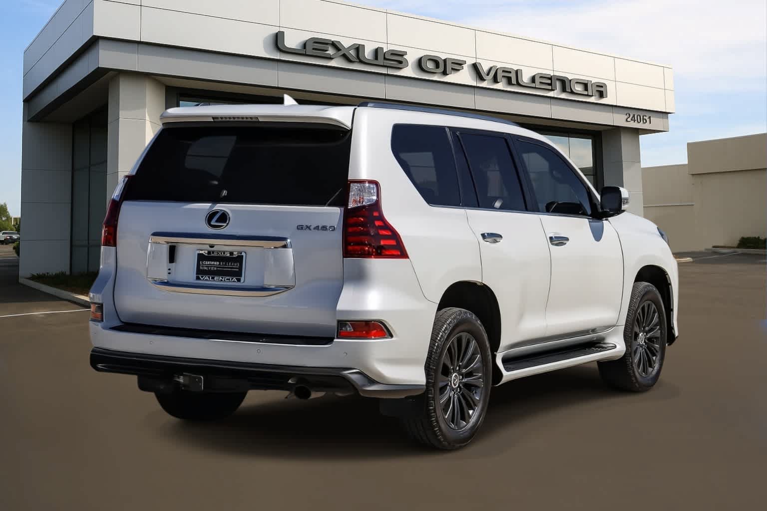 Certified 2021 Lexus GX 460 Premium w/ Accessory Package AWD/4WD image 4