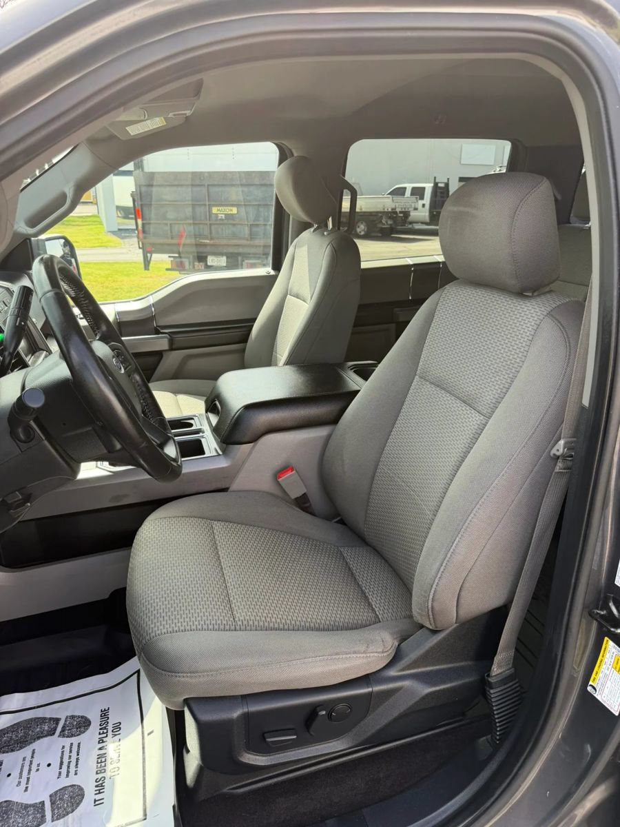 Used 2019 Ford F150 XLT w/ Equipment Group 302A Luxury AWD/4WD image 9
