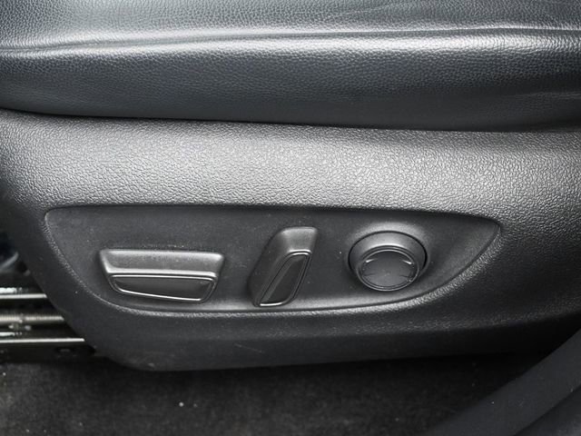 Used 2023 Toyota Highlander XLE FWD image 20