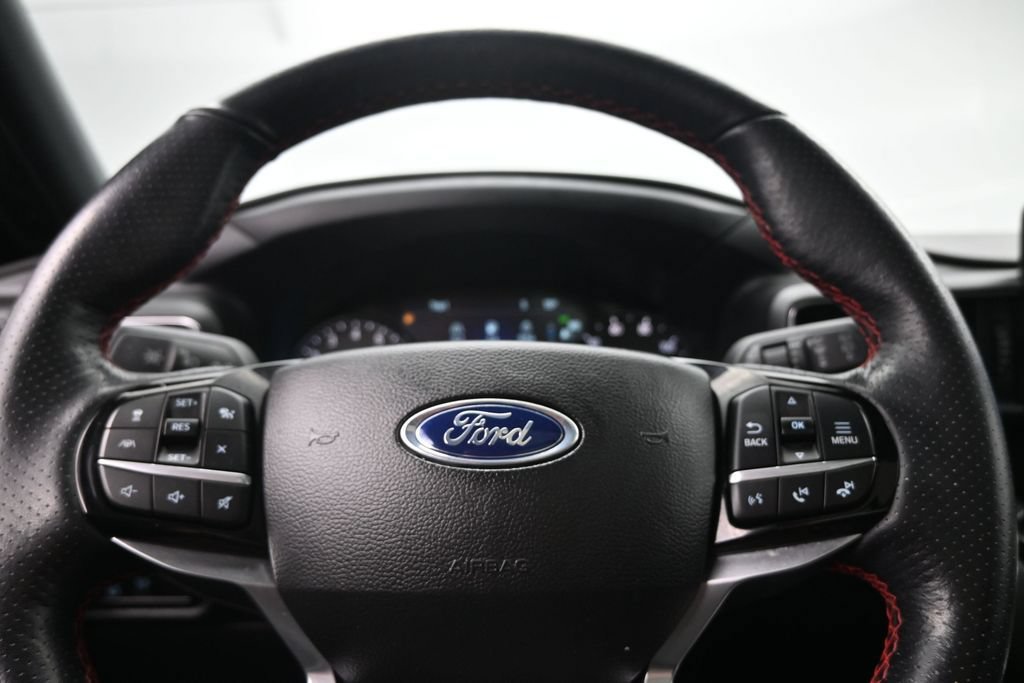 Used 2023 Ford Explorer ST-Line w/ Class IV Trailer Tow Package AWD/4WD image 12
