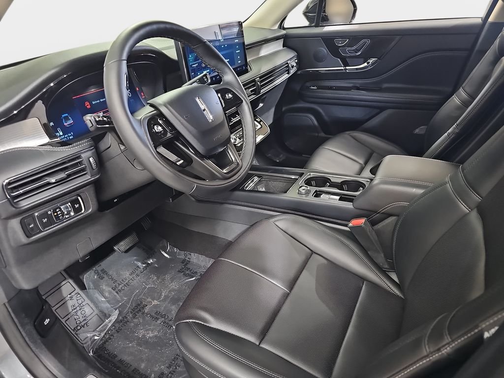 Used 2024 Lincoln Corsair AWD w/ Equipment Group 101A image 19