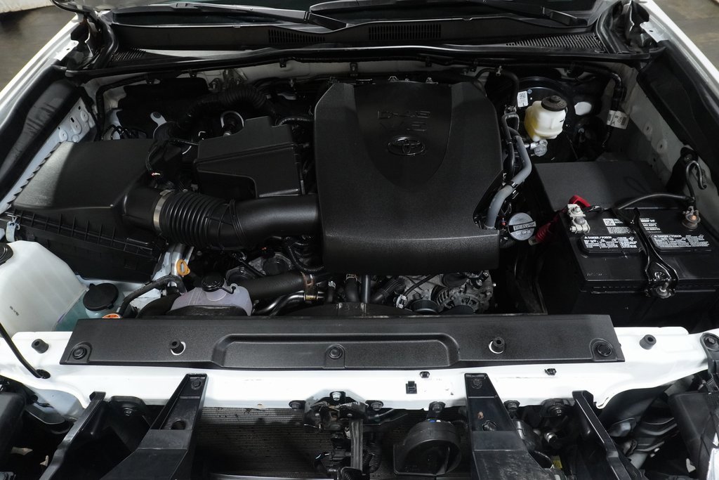 Certified 2022 Toyota Tacoma SR image 9