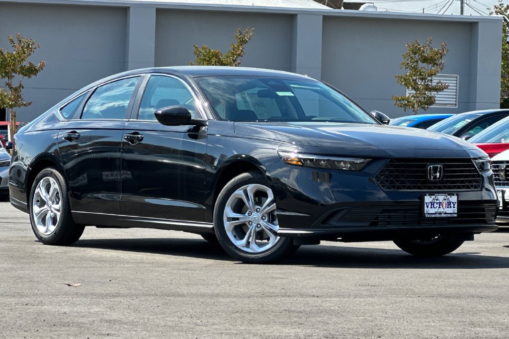 New 2026 Honda Accord LX image 2