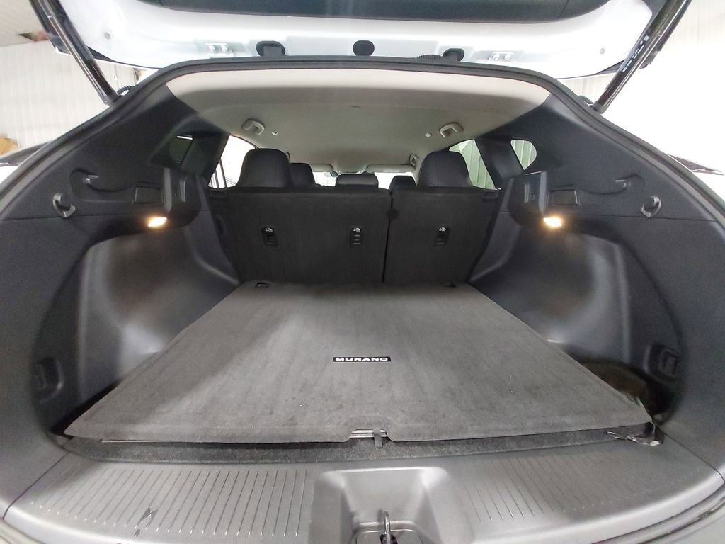 Certified 2025 Nissan Murano SV w/ Cargo Package image 12